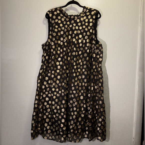 Signature by Robbie Bee Dresses & Skirts - Signature by Robbie Bee Black and Gold Midi Dress